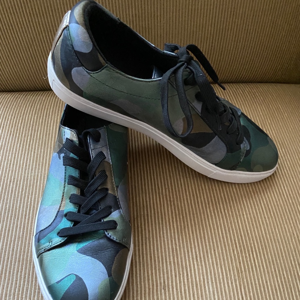 Kenneth Cole Camo Sneakers